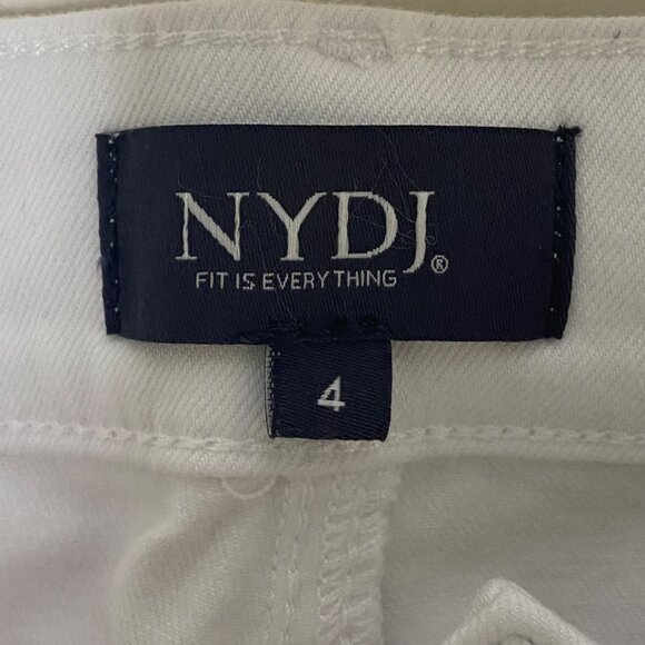 NYDJ Briella White Bermuda Shorts Size 4 Lift Tuck Stretch Denim 11” Inseam NWT - Picture 3 of 8